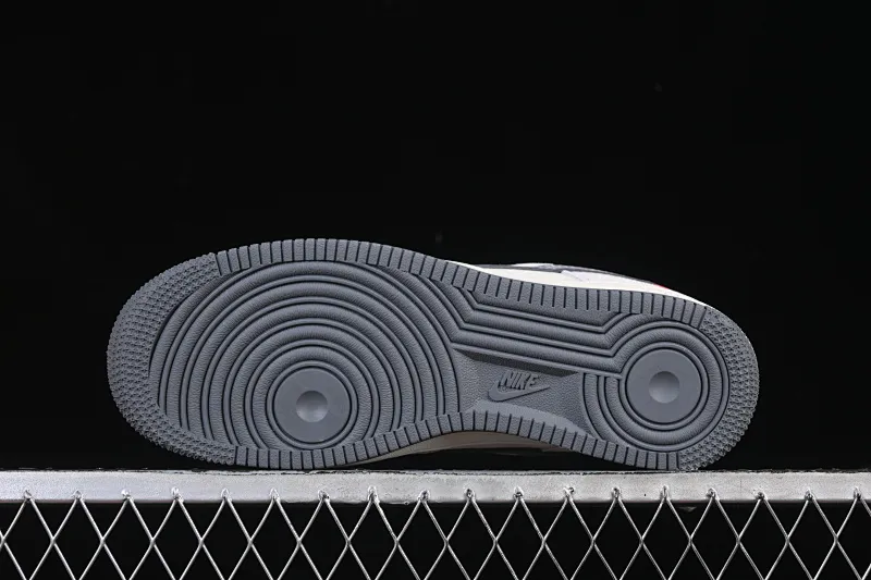 All categories Nk Air Force 1 Air Force series Nk Air Force 1 Low Air Force low-top Nike Air Force 1'07 Low LV joint gray hook woven label Air Force 1 low-top casual sneakers CX5050-Y25